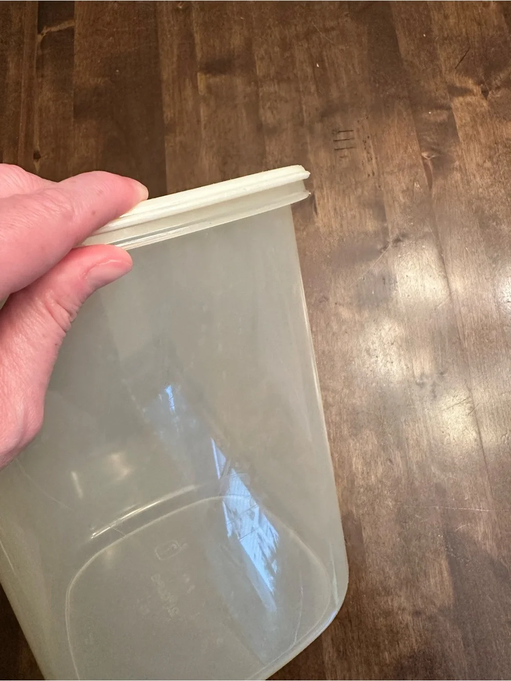 Rubbermaid questions leave